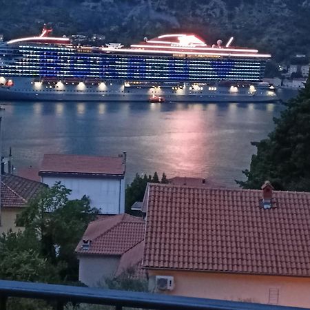 Bay View Apartments Kotor Exteriör bild