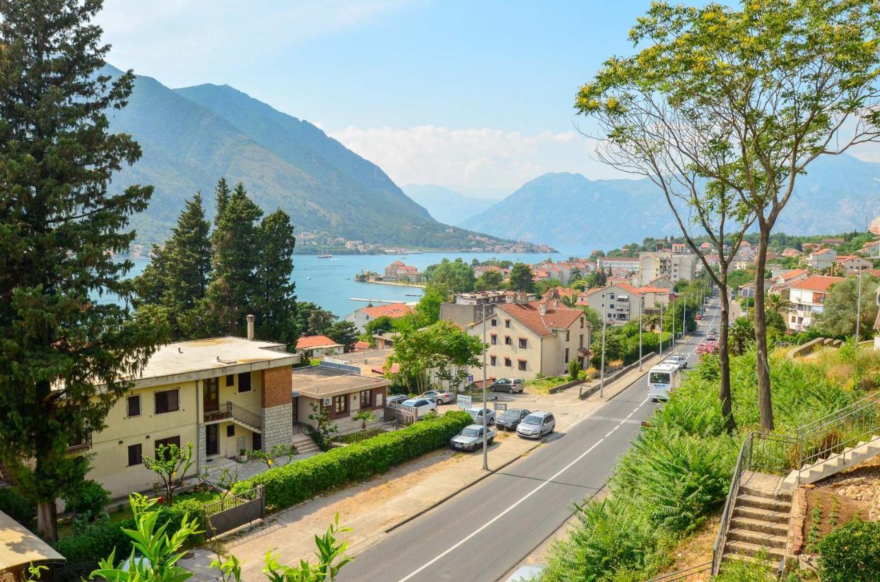 Bay View Apartments Kotor Exteriör bild