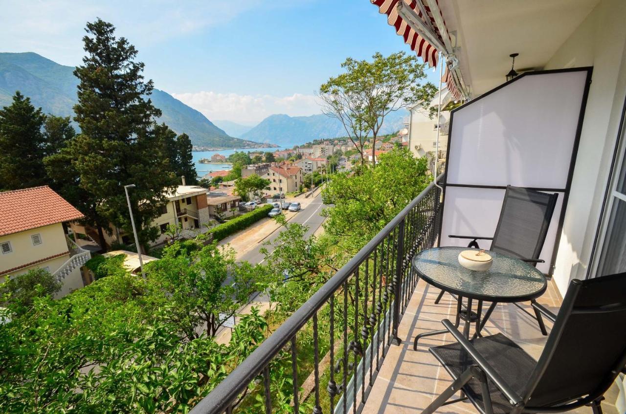 Bay View Apartments Kotor Exteriör bild