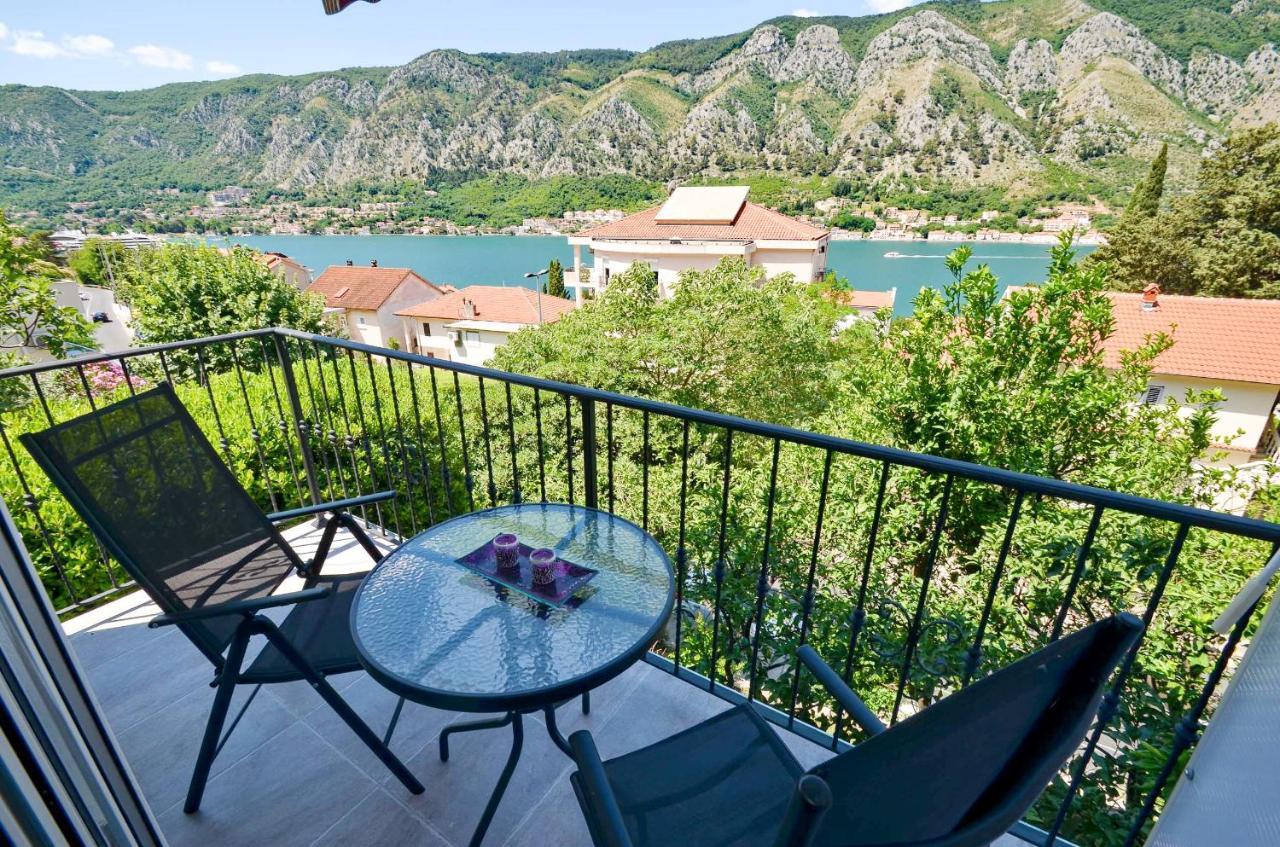 Bay View Apartments Kotor Exteriör bild