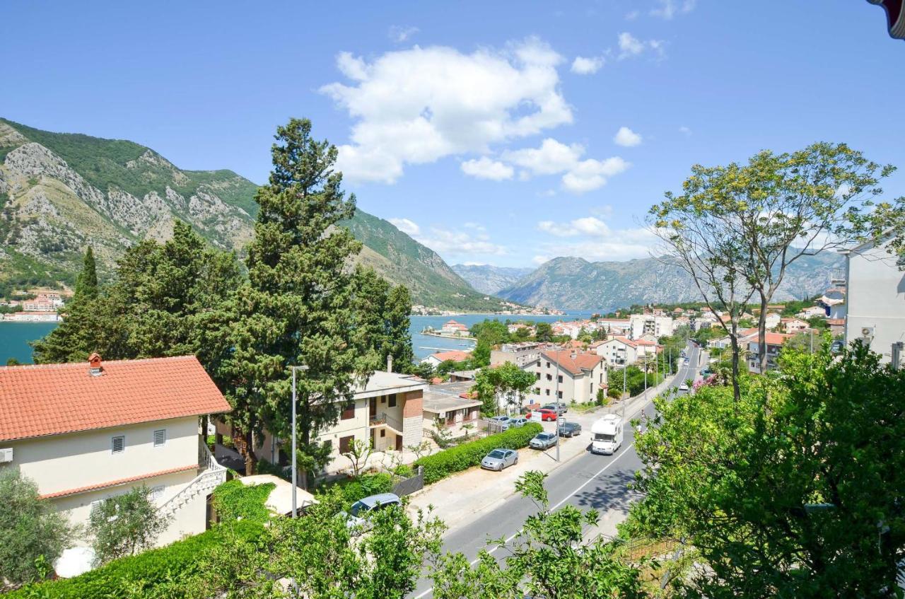 Bay View Apartments Kotor Exteriör bild
